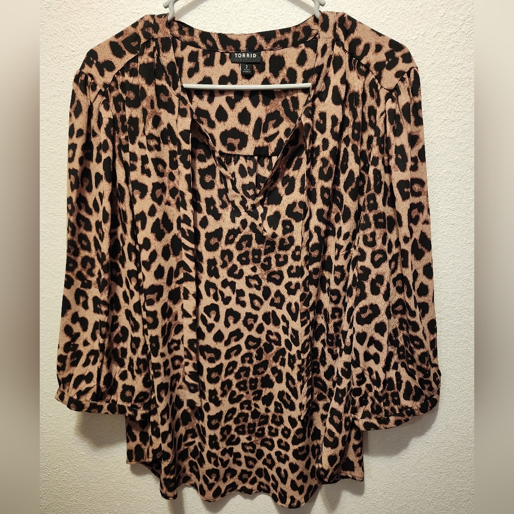 Torrid leopard print blouse, size 2